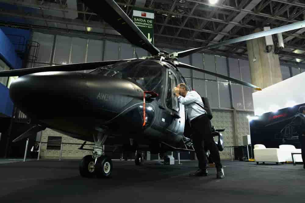 L'hélicoptère AW169, proposé par Leonardo.