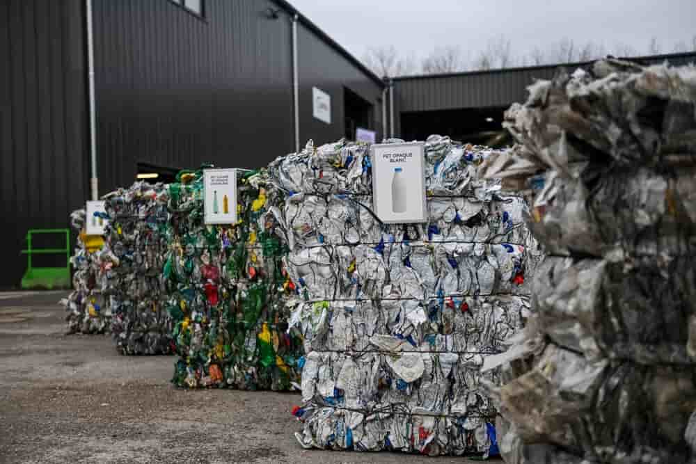 ©PHOTOPQR/LE BIEN PUBLIC/Emma BUONCRISTIANI ; Ruffey-lès-Beaune ; 19/01/2024 ; Inauguration du premier centre de surtri de France dédié à trier le "flux développement rigide", qui correspond aux nouveaux plastiques (pots de yaourt, barquettes de...