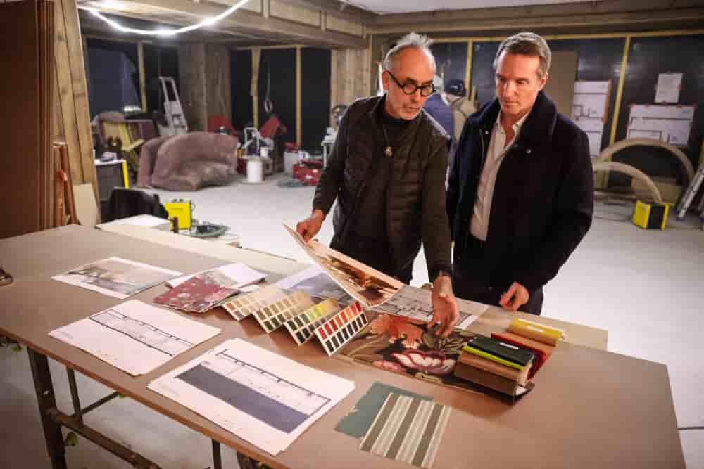 ©PHOTOPQR/LE PARISIEN/Fred Dugit ; La Garenne Colombes ; 29/11/2023 ; Culture La Garenne Colombes (92), le 28 novembre 2023 Une journée avec Stéphane Rotenberg, journaliste, animateur télé sur M6 (Top Chef, Pekin Express...) et chef d'entreprise...