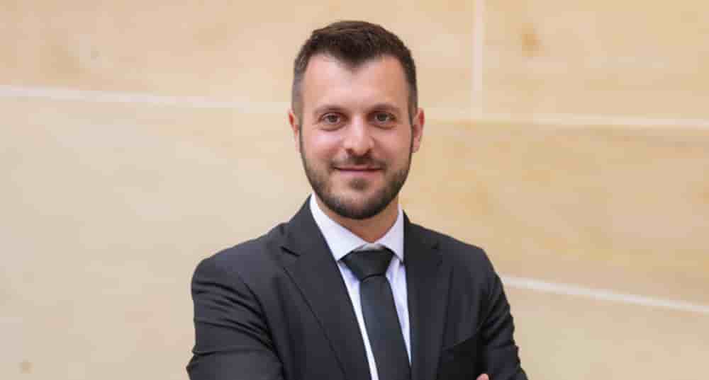 Lucas Scopelliti est expert patrimonial et administrateur à la Chambre Nationale des Conseils en Gestion de Patrimoine (CNCGP).