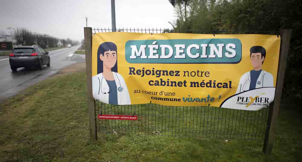 La mise en place du salariat pour les médecins dans certains déserts médicaux ne fait pas l'unanimité.