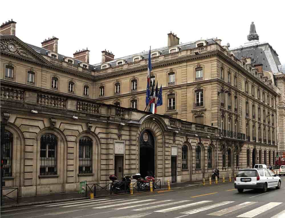 Le siège de la Caisse des Dépôts à Paris