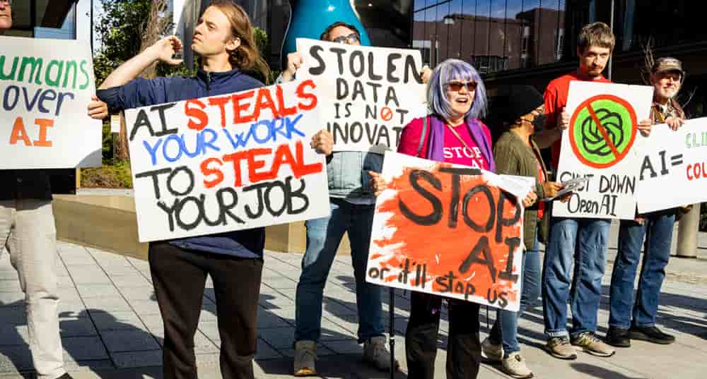 Manifestation, en août, devant les bureaux d’OpenAI à San Fransisco.