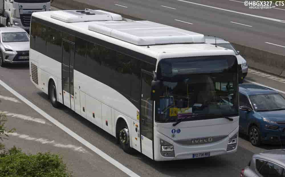 Iveco Crossway Pop NP n°211107 de Striebig-Keolis, rentrant au dépôt d’Illkirch d’un service scolaire CTS, aperçu sur l’autoroute A35 en direction de Baggersee en mai 2025