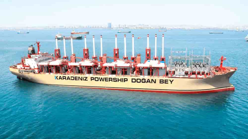 Karpowership est spécialisée dans les centrales électriques installées sur barges flottantes.