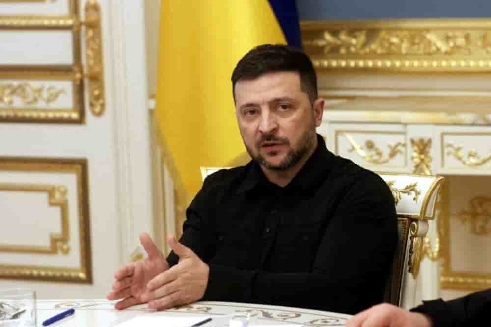 " Nous avons discuté de certains détails importants du travail en cours. Il existe de bonnes idées qui peuvent contribuer à un résultat commun et à une paix durable ", a écrit le chef de l'État ukrainien sur Facebook.