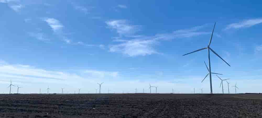 Un parc éolien d'une puissance de 300 mégawatts et composé de 88 éoliennes sur les comtés de Limestone et de Navarro, au sud de Dallas (Texas).