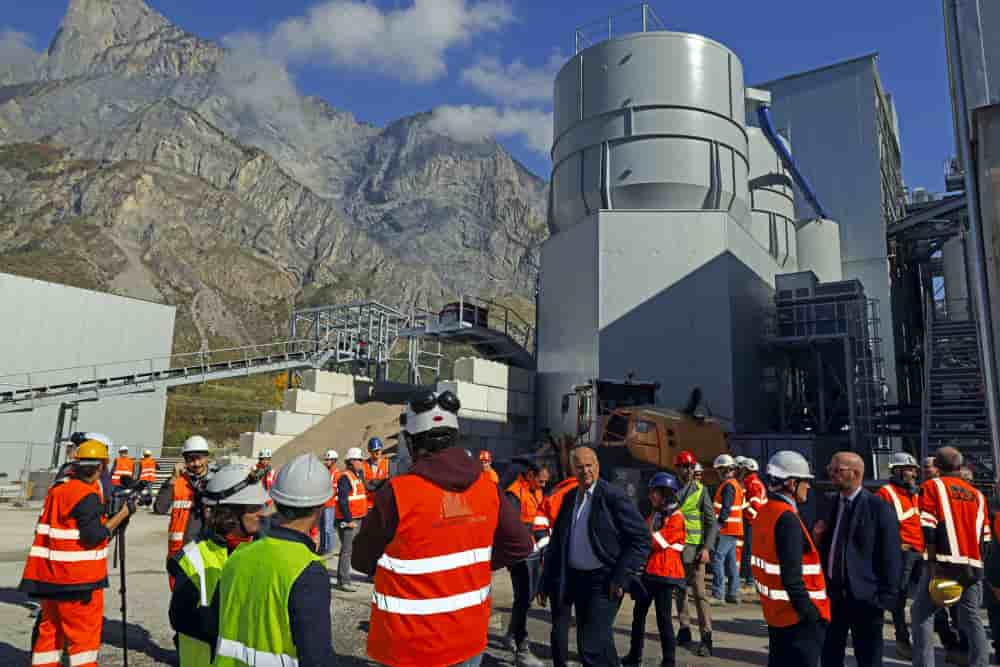 Le chantier de retraitement des roches excavées du Lyon -Turin devrait employer 300 personnes lors du pic du chantier, à l'horizon fin 2027- début 2028.
