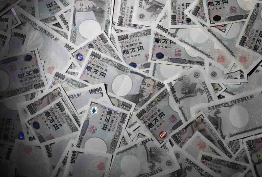 Le gouvernement japonais prépare un plan de soutien colossal pour contrer l'inflation et la faiblesse économique. Mais la dépréciation persistante du yen face au dollar pourrait transformer cette initiative en un piège budgétaire. La perte de confiance...