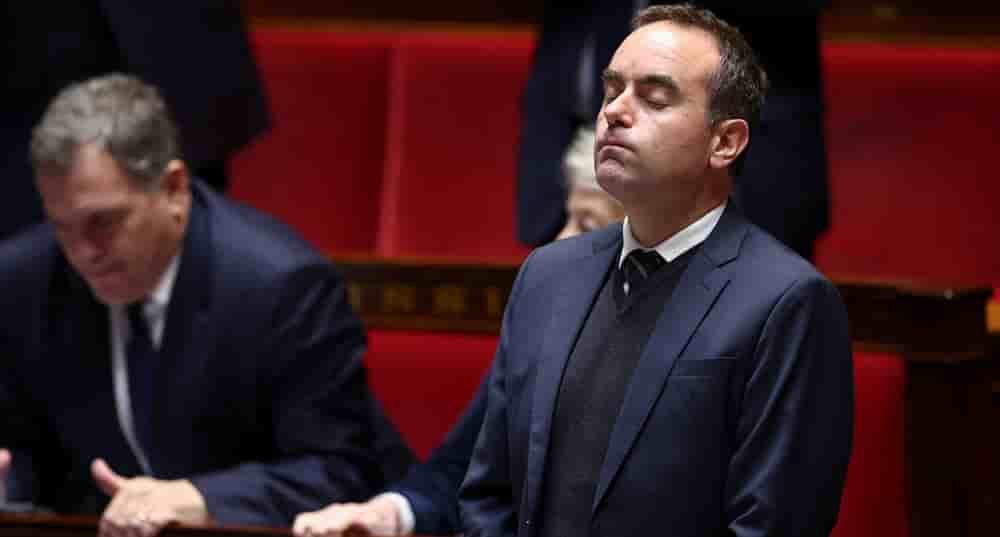 Sébastien Lecornu pendant les questions au gouvernement, le 12 novembre à l'Assemblée nationale.