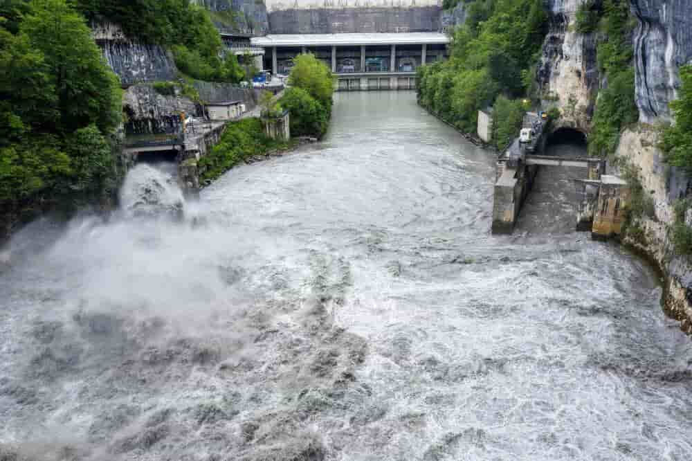 Barrage de Génissiat (Ain), CNR, gestion sédimentaire.