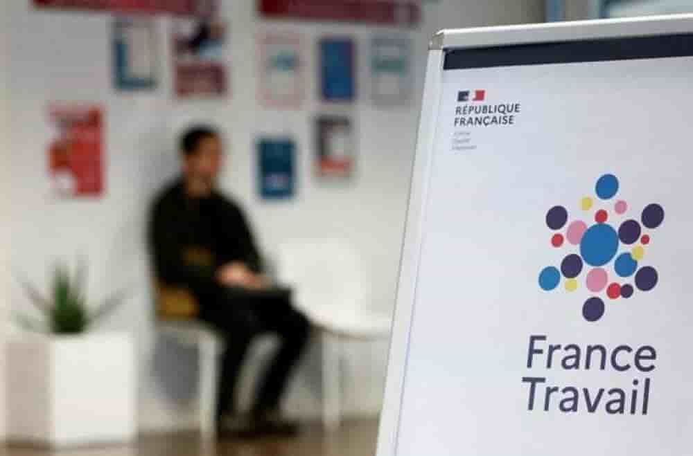 60 600 postes détruits : le choc de l'alternance plombe l'emploi privé.