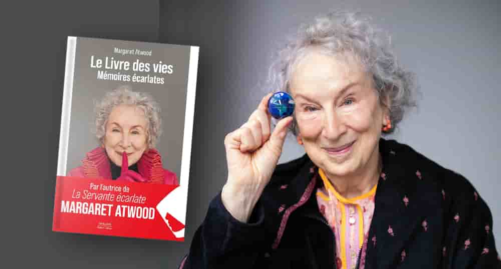 « Le Livre des vies – Mémoires écarlates », de Margaret Atwood, traduit de l’anglais (Canada) par Michèle Albaret-Maatsch, Michelle Szkilnik, Nathalie Bru, Anna Gibson, Sarah Tardy et Christine Evain, Robert Laffont, 616 pages, 25,90 euros.