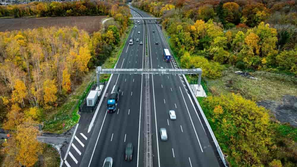 Déjà neutralisées, les barrières de péage de l'A13 auront toutes été démontées à la mi 2027.