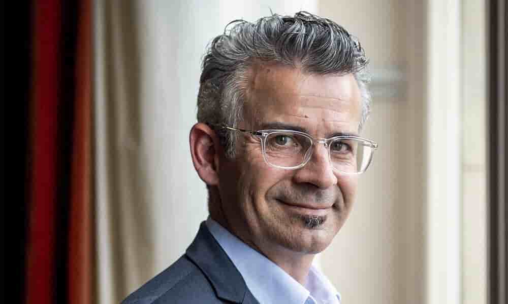 Le maire actuel de Tours, Emmanuel Denis (EELV), et l’ancien premier édile Christophe Bouchet (Parti radical) se retrouveront à nouveau face à face en mars 2026.