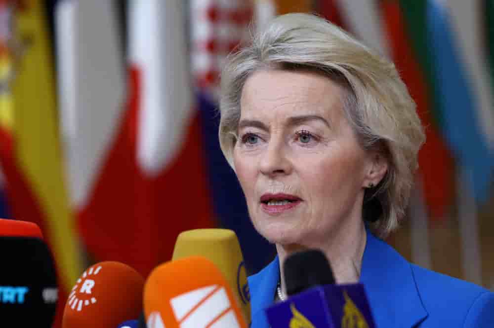 European Commission President Ursula von der Leyen speaks to the media at a European Union leaders' summit in Brussels, Belgium, December 18, 2025. REUTERS/Yves Herman - European Union leaders' summit in Brussels - UKRAINE-CRISIS/EU-SUMMIT
