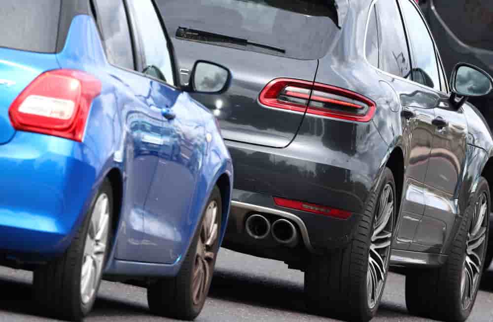 La métropole du Grand Paris (MGP) a annoncé lundi la prolongation d’un an du dispositif de dérogation pour les véhicules les plus polluants circulant dans la Zone à faibles émissions (ZFE).