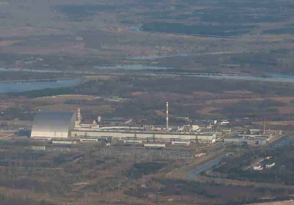 Les vestiges de la centrale nucléaire sont recouverts d’une coque interne en acier et en béton, construite à la hâte après la catastrophe nucléaire de 1986.