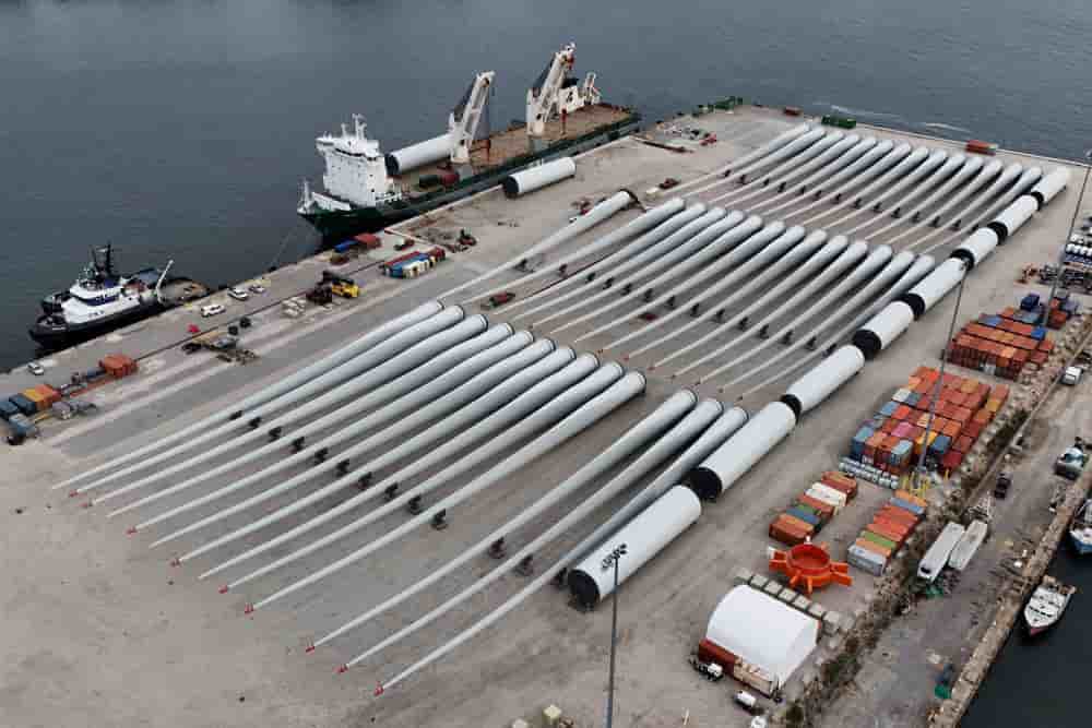 45 éoliennes ont déjà été installées pour le projet Revolution Wind.