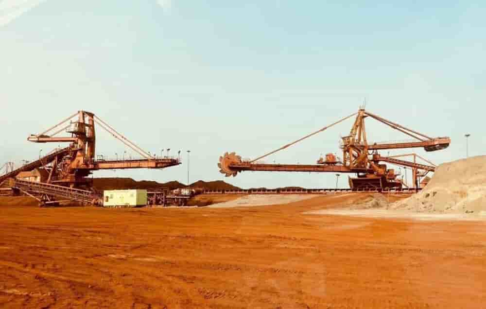 Tonkolili, la plus grande mine de fer de l’histoire récente de la Sierra Leone, avec 13,7 milliards de tonnes de réserves.