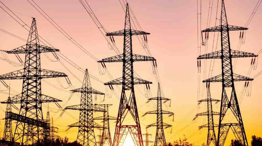 Plus de 10 ans d’investissements dans le secteur énergétique ivoirien ont fait passer le taux d’électrification à 95,67 % en juin 2025.