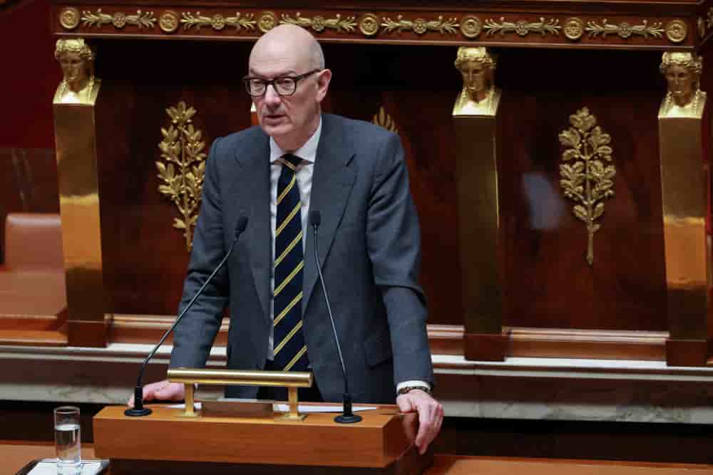 " Le vote du budget, j’allais dire traditionnel, est malheureusement proscrit du fait de la manière dont les débats se sont produits ", a reconnu Roland Lescure.