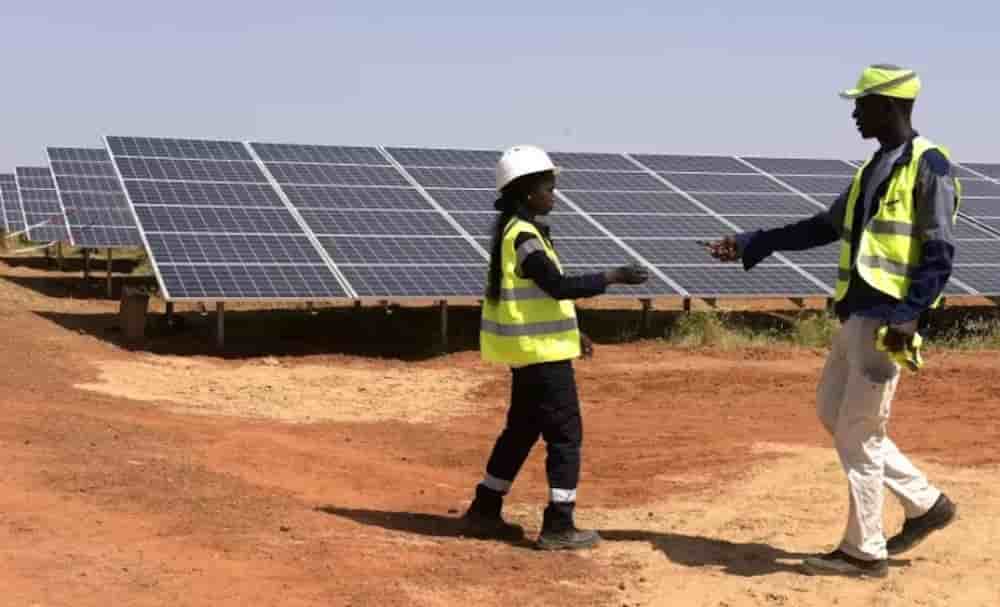 À l’échelle mondiale, le secteur des énergies renouvelables employait 16,6 millions de personnes en 2024.