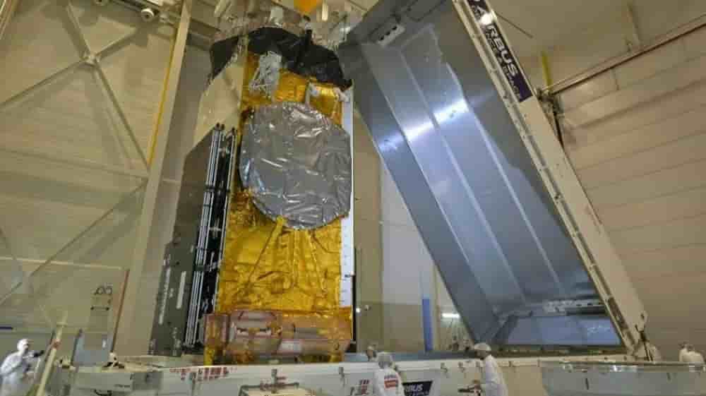 Les nouveaux satellites seront équipés de technologies avancées, dont l’intégration de la 5G au sol, et compatibles avec la constellation IRIS.