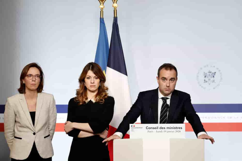 Le 49.3 devrait être utilisé à trois reprises : sur la partie recettes, sur la partie dépenses, puis sur l'ensemble du texte.