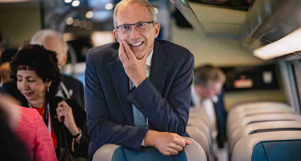 Henri Poupart-Lafarge à Washington DC à l'occasion de la mise en service du train à grande vitesse « NextGen Acela » d'Amtrak
