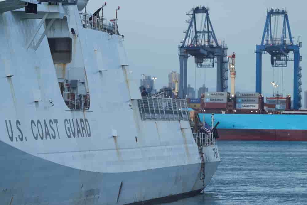 Un navire des garde-côtes américains est ancré à la base navale près de l'entrée du canal de Panama. (photo d'illustration)