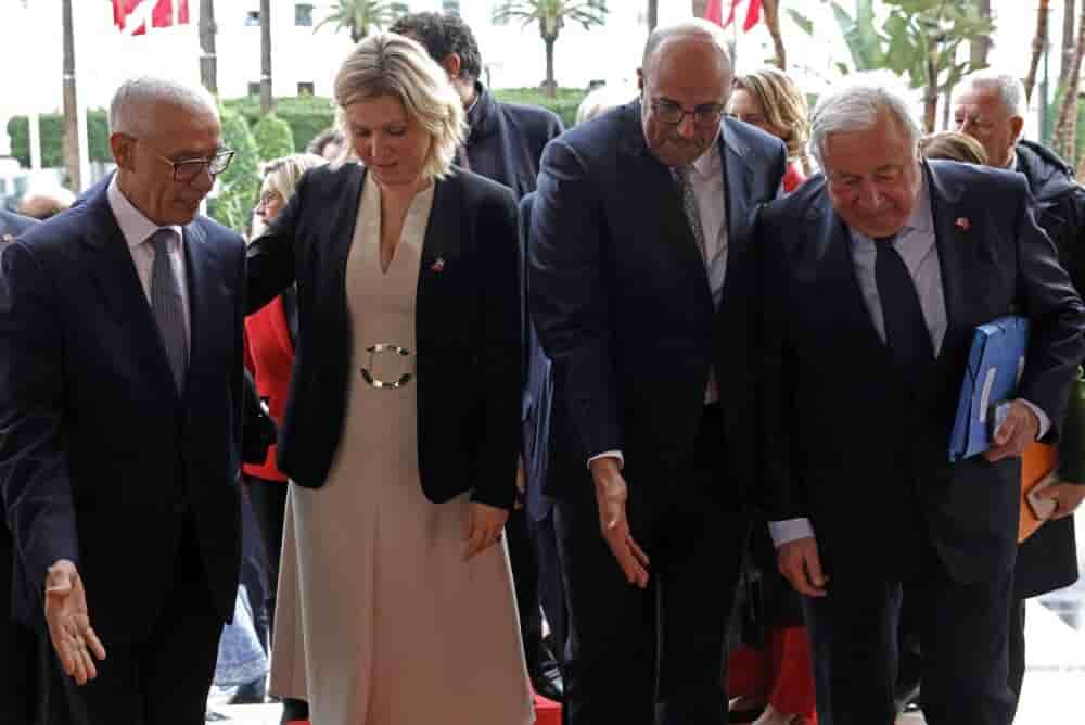 La présidente de l'Assemblée nationale française, Yaël Braun-Pivet (2e à gauche), et le président du Sénat, Gérard Larcher (à droite), sont accueillis par le président de la Chambre des représentants du Maroc, Rachid Talbi Alami (à gauche), et le...