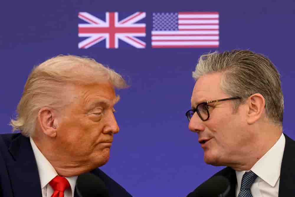 Si Keir Starmer salue une "nouvelle ère" pour la relation spéciale avec Washington, de nombreux experts britanniques critiquent une "perte de souveraineté numérique", le pays devenant extrêmement dépendant des géants de la Silicon Valley (Microsoft,...