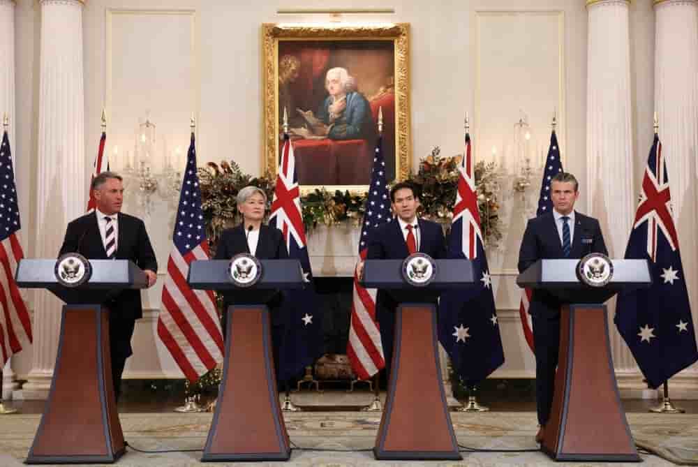 Selon les estimations officielles, l'ensemble du projet Aukus pourrait coûter jusqu'à 235 milliards de dollars américains sur trois décennies.