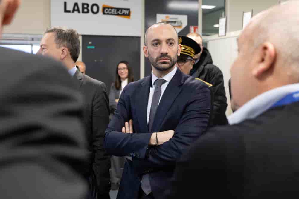 Benjamin Haddad, le ministre délégué à l'Europe, revient sur les dossiers chauds du moment dans La Tribune.