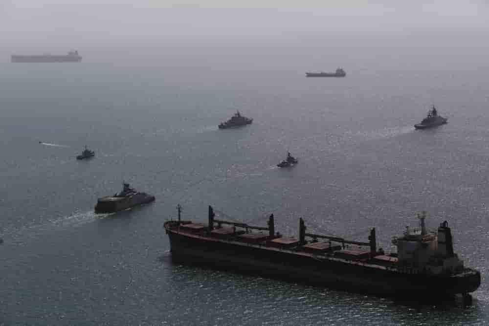 Des navires lors de l'exercice naval conjoint de l'Iran et de la Russie dans le sud de l'Iran, sur cette image obtenue le 19 février 2026.