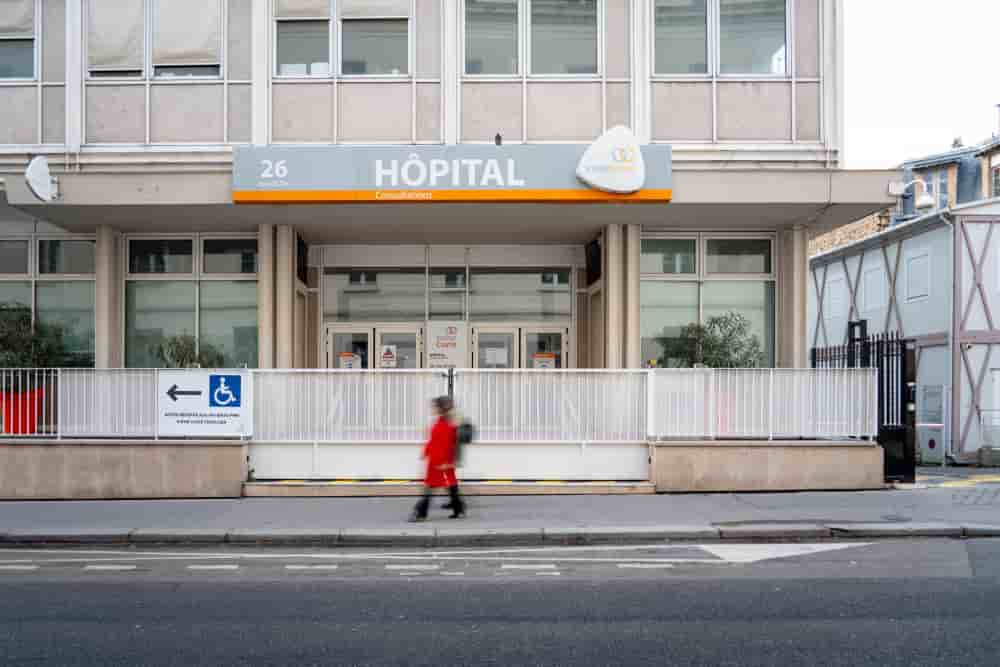 L’augmentation du forfait journalier à l’hôpital correspondant aux frais d’hébergement passera de 20 euros actuellement à 23 euros.