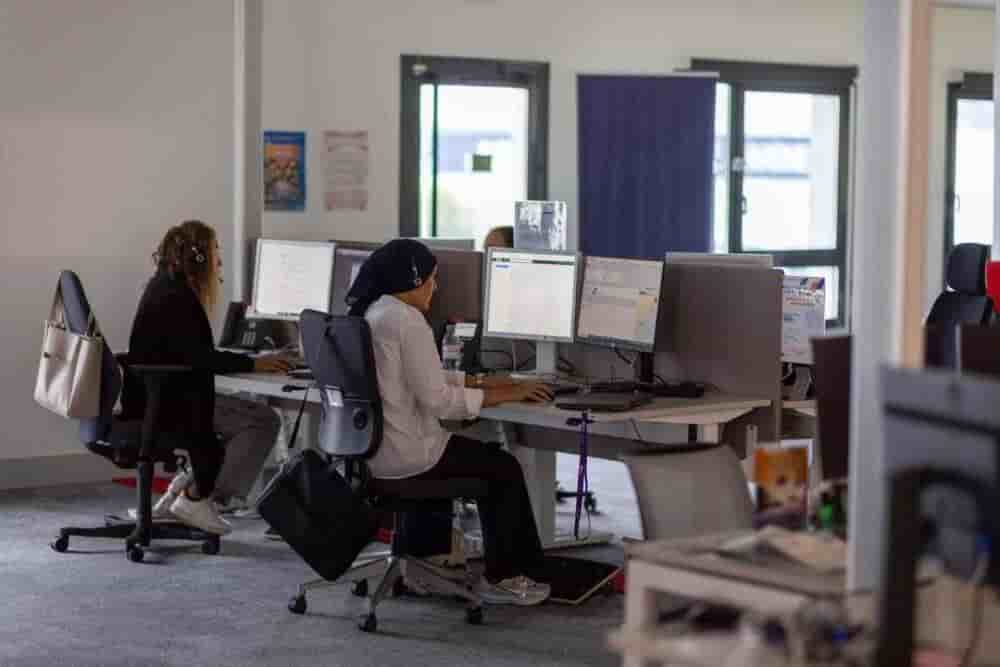 Le Groupe IMA réalise 75 % de son activité en France où il compte ses principaux centres d'appel.