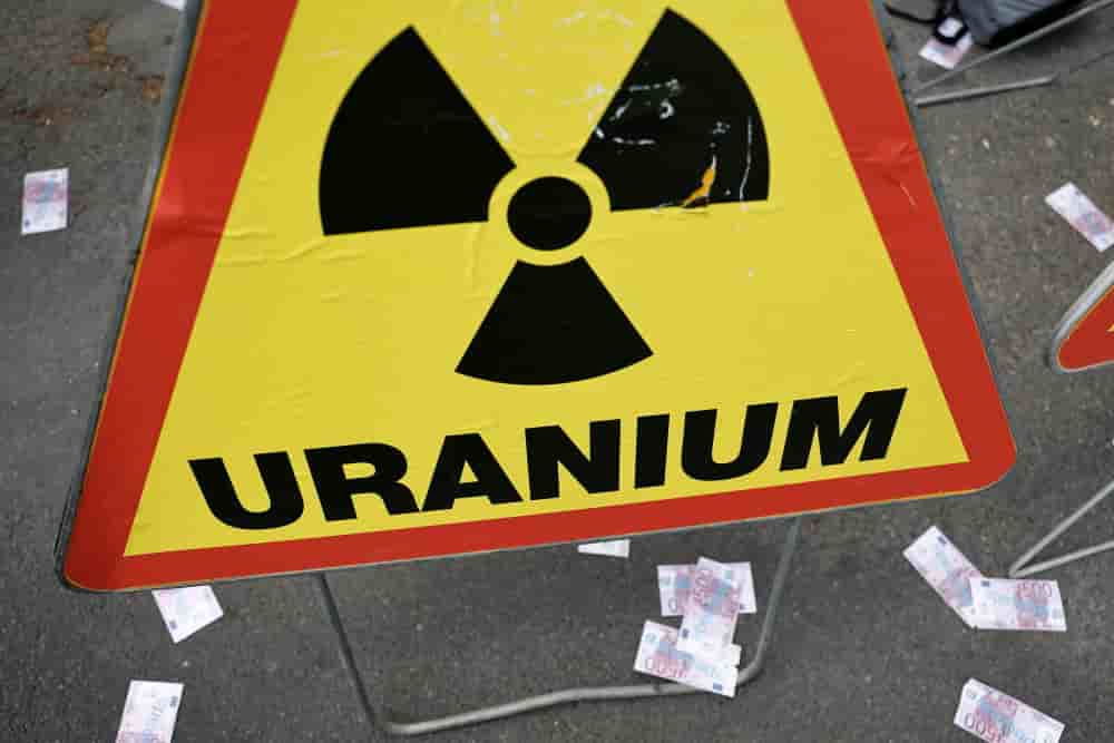 Depuis le début de l'invasion russe de l'Ukraine en 2022, Greenpeace dénonce la poursuite de contrats liant l'industrie nucléaire française avec la Russie.