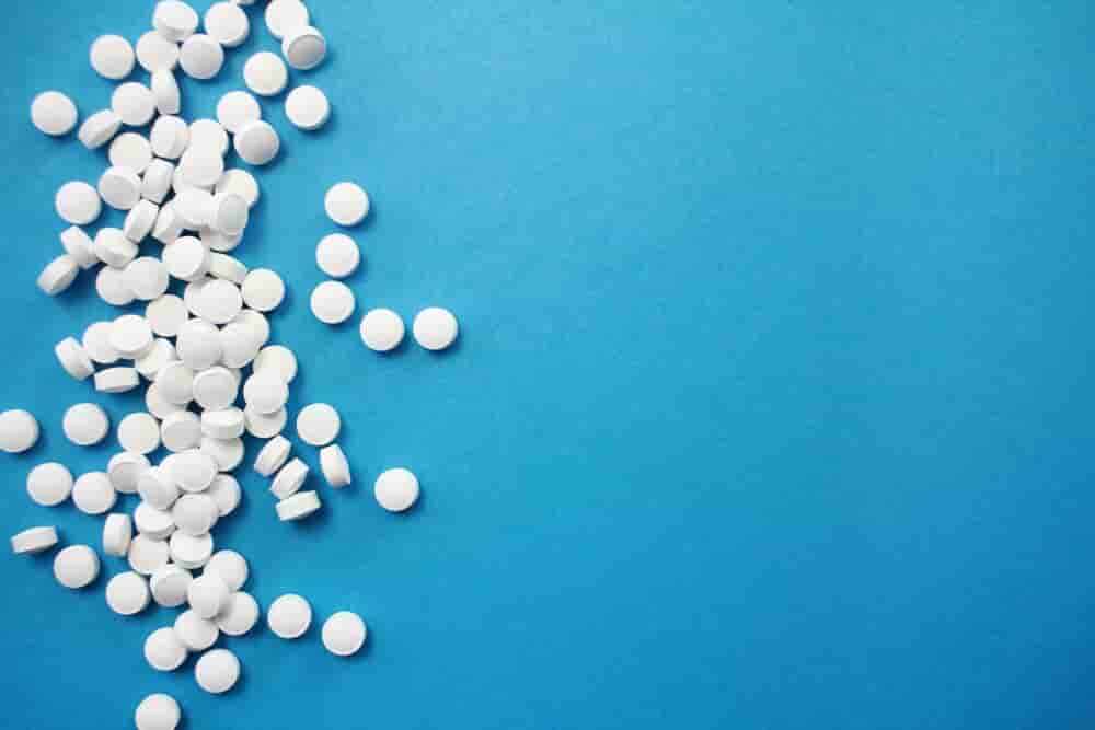 Euroapi continue de rationaliser son portefeuille, stoppant la fabrication de principes actifs pharmaceutiques aux marges faibles ou négatives au profit de produits rentables.