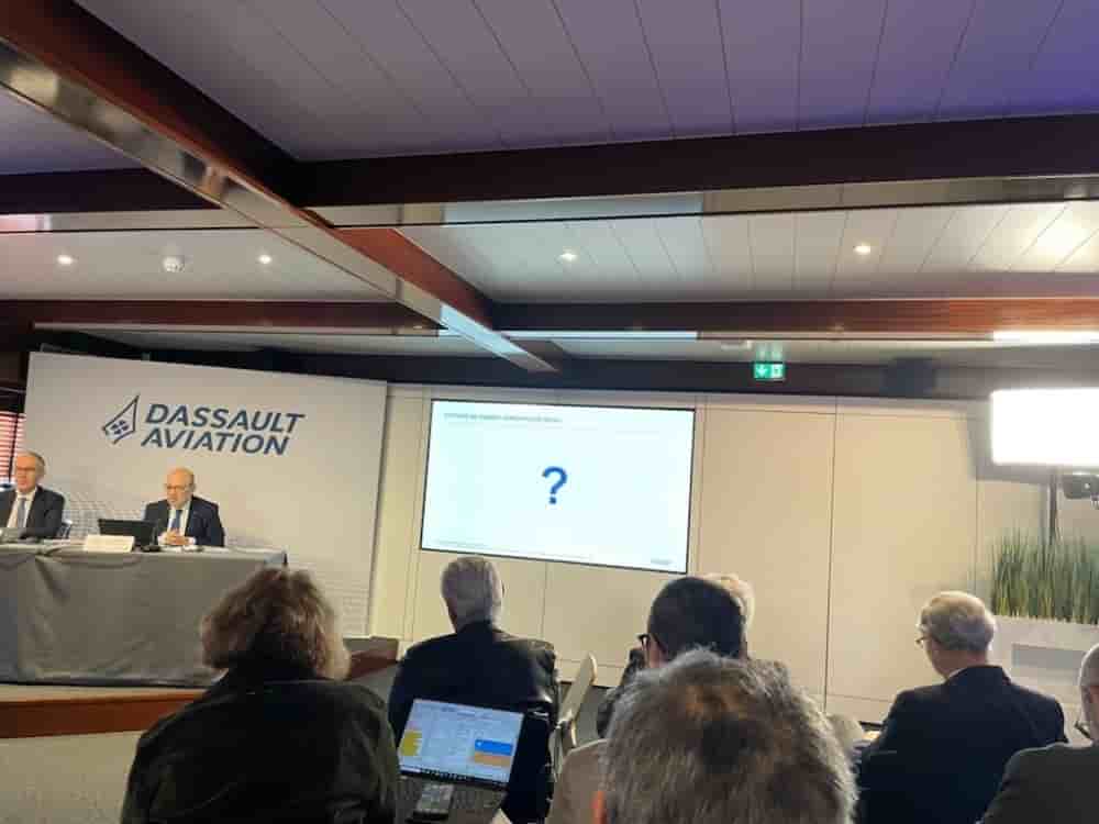 "Si Airbus maintient la probabilité de ne pas travailler avec Dassault, le projet est mort", a déclaré M. Trappier au cours d’une conférence de presse.
