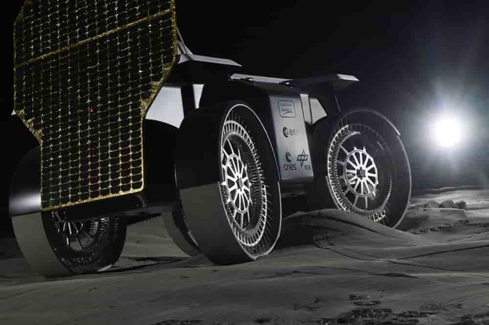 Mona Luna, développé par Venturi Space