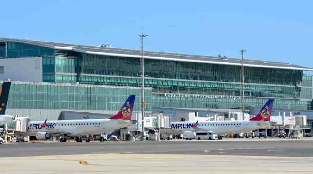 Il s'agit d'adapter l'aéroport à la hausse attendue du trafic aérien, tout en améliorant ses capacités opérationnelles et l’expérience des voyageurs.
