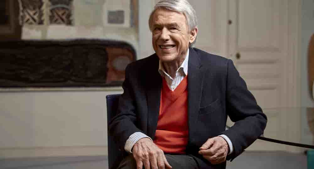 Salvatore Adamo a vendu plus de 100 millions de disques à travers le monde.
