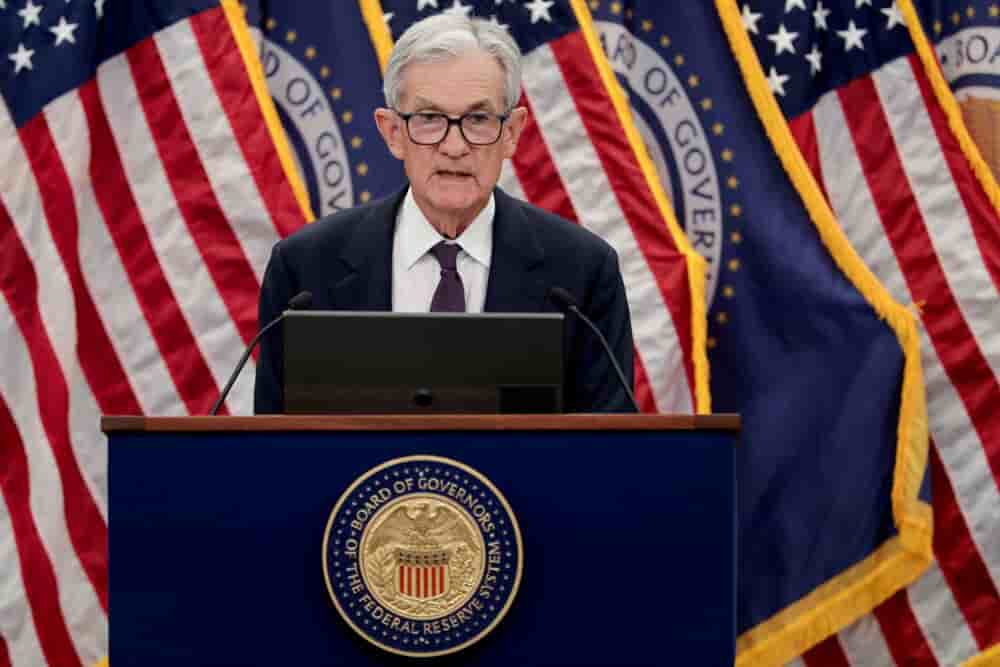 Le président de la Fed Jerome Powell doit composer avec de mauvais chiffres de l’emploi et une inflation élevée