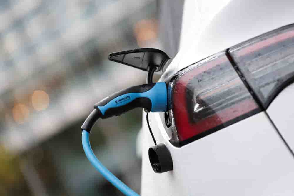 Les véhicules électriques ont représenté un cinquième des ventes en France en 2025, selon les chiffres de l’ACEA (photo d'illustration).