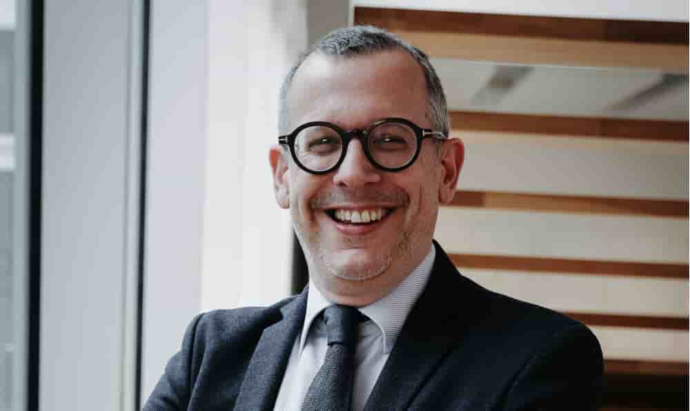 Benoît Chervalier est banquier d'affaires et directeur exécutif de la Chaire Afrique de l'ESSEC " Business et industrie en Afrique ". Il est également l'auteur de " Ce qu'attend l'Afrique, ressources locales, tensions mondiales "