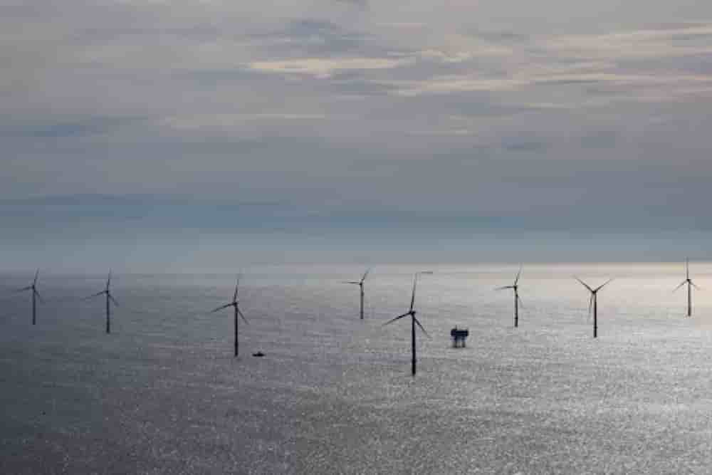 L'État fédéral propose de rembourser 928 millions de dollars pour annuler deux baux éoliens offshore de 4 GW. En échange, le groupe français s'engagerait à réallouer ces capitaux vers des infrastructures gazières au Texas. Cette opération permettrait à...