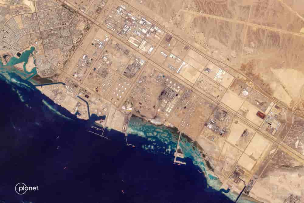 Vue aérienne des infrastructures pétrolières de Yanbu le 4 mars 2026.