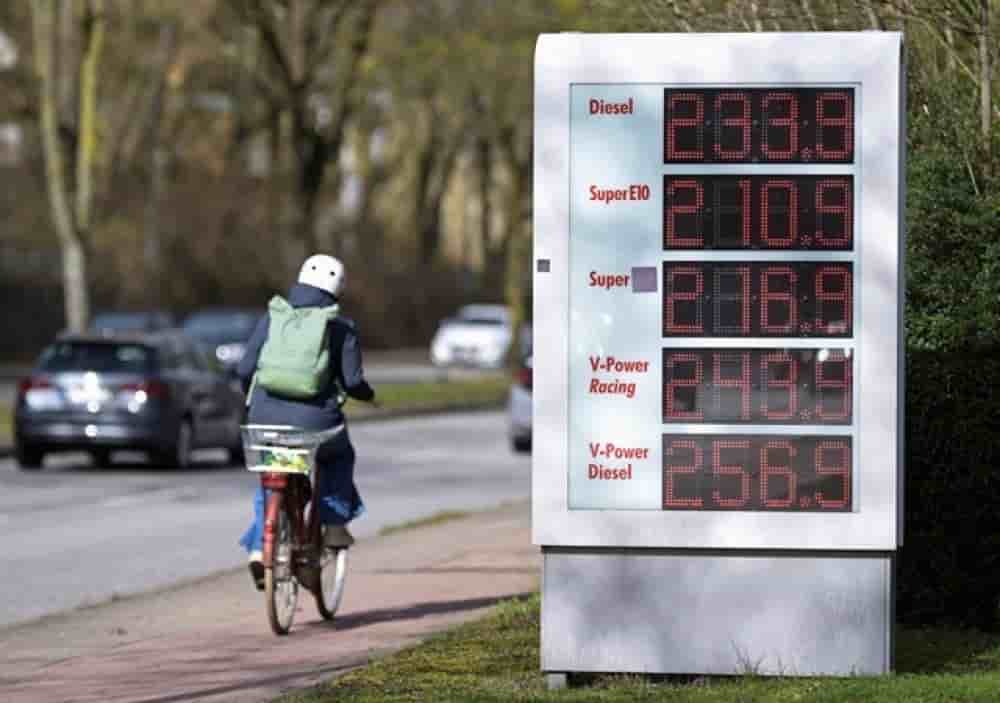 En Allemagne, les prix à la pompe dépassent désormais largement les deux euros le litre.